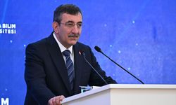 Cevdet Yılmaz: Yatırımcılar için stratejik bir merkez konumundayız
