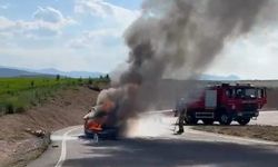 Ankara’da seyir halindeki araçta yangın çıktı