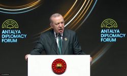 Erdoğan: Dünya istikamet bunalımı yaşıyor!