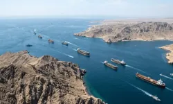 İran'dan Hürmüz Boğazı'nın yeniden açılması için 'savaş tazminatı' şartı