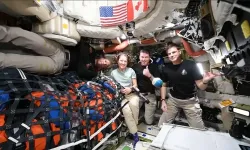 NASA'nın uzaya gönderdiği astronotlar ne kadar kazanıyor?