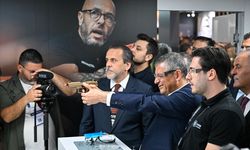Özgür Özel, SAHA 2026'yı ziyaret etti