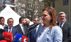 Burcu Köksal: AK Parti'de hizmet etmeye devam edeceğim!