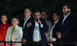 Özgür Özel: Genel Merkez'i terk etmeyeceğiz