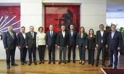 Özgür Özel büyükşehir belediye başkanlarıyla görüştü!