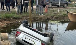 Bursa'da otomobil göle uçtu