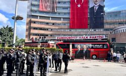 CHP Genel Merkezi önünde tahliye gerginliği
