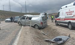 Bayram tatili yolunda feci kaza: 1 ölü 8 yaralı