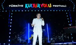 Ferhat Göçer Manisa’yı coşturdu!