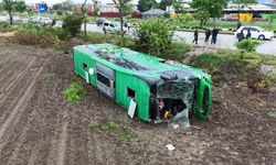 Çanakkale'de otobüs devrildi: Çok sayıda yaralı var
