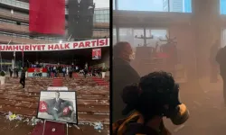 CHP'de yaşananlar: Biber gazı sıkıldı, kapılar kırıldı, barikatlar yıkıldı, partililer dışarı çıkarıldı!