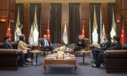 AK Parti ve CHP 3 bayramın ardından bayramlaşacak