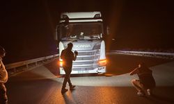 Tır ve cipin çarptığı kişi olay yerinde hayatını kaybetti