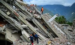 Venezuela'da mahalleler enkaz yığınına döndü