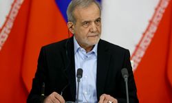 Pezeşkiyan'ın istifa ettiği iddiaları yalanlandı!