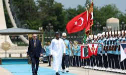 Erdoğan, Tchiani’yi resmi törenle karşıladı!