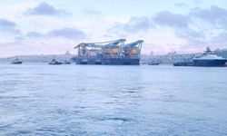 Boğaz’dan dev geçiş: Saipem 7000 İstanbul’da
