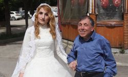 Engel tanımayan çifti belediye otobüsü ayırdı!