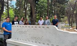 Kemal Sunal, vefatının 26. yılında kabri başında anıldı