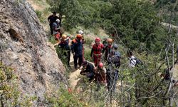Çorum'da mağarada mahsur kalan kişi için arama yeniden başladı