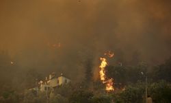 Fethiye'deki yangında bir mahalle boşaltıldı!
