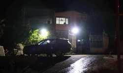 Husumetlilerinin olduğu eve kurşun yağdırdılar
