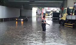 Kuvvetli sağanak İstanbul'u vurdu!