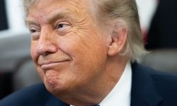 Trump'tan İran’a gözdağı: Bin füze atışa hazır!