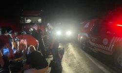 TIR ile otomobil çarpıştı: 3 ölü, 1 yaralı