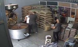 Kahve borcu yüzünden iş yerini bastı!