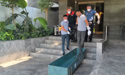 Otel odasında ölü bulundu!