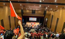 CHP'deki "figüran" tartışmasında ajans sahibinden savunma: "Para benim, arkadaşımı destekledim"