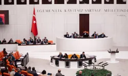 AK Parti'ye Peş Peşe Katılım! Cumhurbaşkanı Erdoğan Rozetlerini Taktı