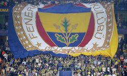 Fenerbahçeli taraftarlardan Lyon maçına özel koreografi