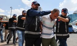 Milletvekilini bıçaklayan zanlı ve oğlu tutuklandı