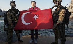 Selçuk Bayraktar, SAT ve SAS komandolarıyla bir araya geldi