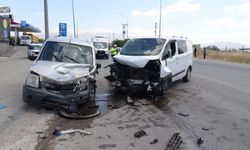 8 kişinin yaralandığı kazanın görüntüleri ortaya çıktı!