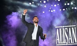 Alişan, Kültür Yolu Festivali'nde sahne aldı
