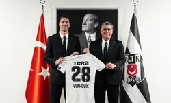 Beşiktaş, Dusan Vlahovic ile 3 yıllık sözleşme imzaladı