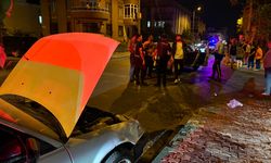 Kazada sürücülerden biri firar etti: 1’i çocuk, 2 yaralı