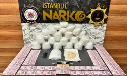 Zehir tacirlerine darbe: Evden kilolarca uyuşturucu çıktı!