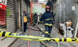 İş yerinde yangın: İtfaiye erleri dumandan etkilendi