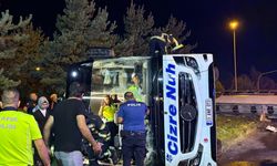 Yolcu otobüsü ile yakıt tankeri çarpıştı: 4'ü ağır çok sayıda yaralı