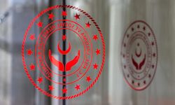 Bakanlık trans çocuk paylaşımlarına suç duyurusu