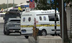 Fatih'te polise bıçaklı saldırı: Ayağından vurularak yakalandı