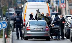 Brüksel'de polis merkezine silahlı saldırı