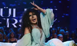 Sahnede çılgına dönmüştü: Diva sessizliğini bozdu!