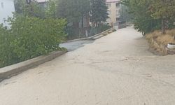 Sivas’ta sağanak yolları göle çevirdi