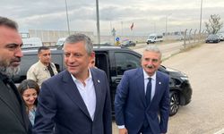 Özgür Özel Mustafa Bozbey’i cezaevinde ziyaret etti
