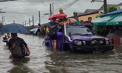Bangkok'u sel vurdu: 50 ilçenin tamamı afet bölgesi ilan edildi